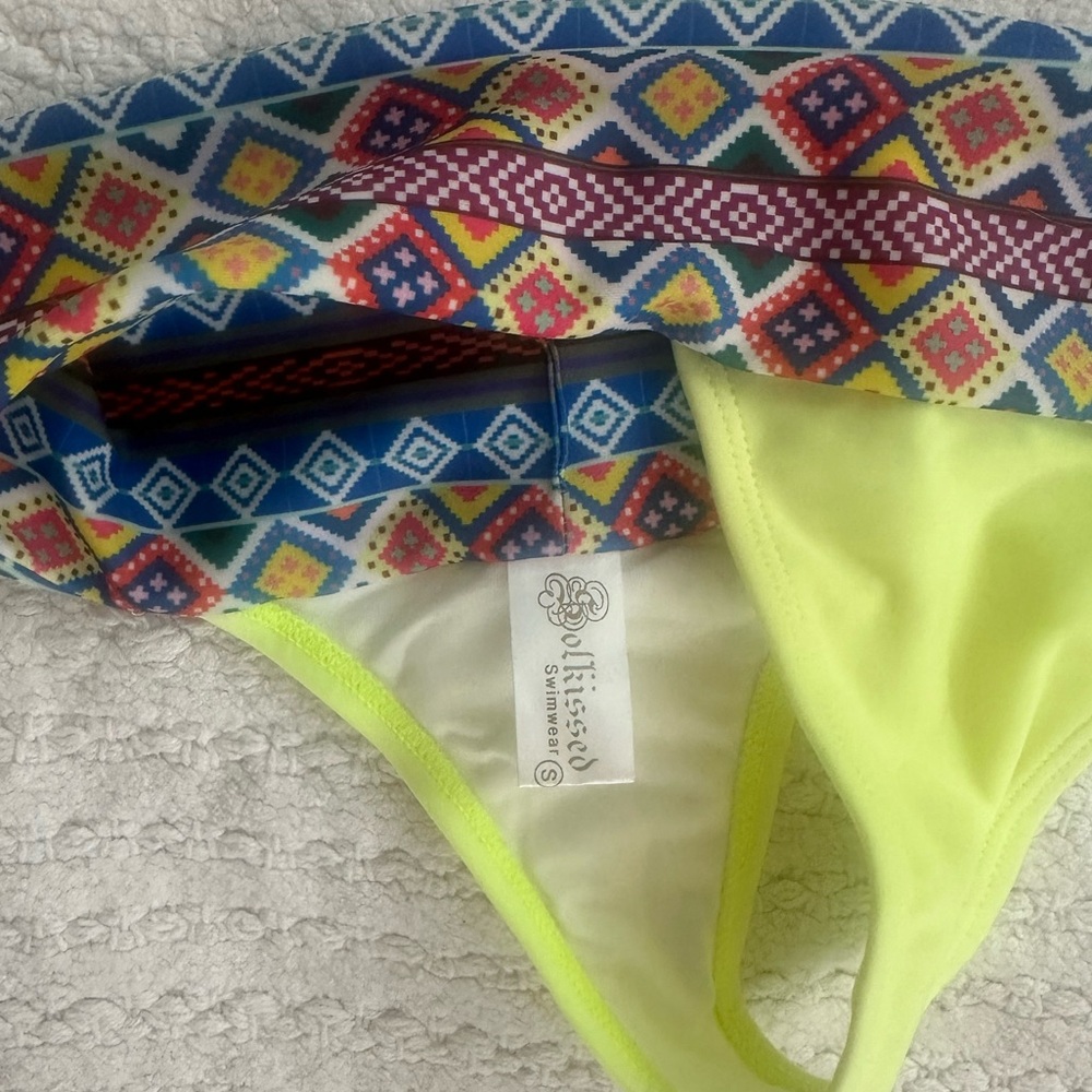 Solkissed Swim wrap around Brazilian bikini lime tribal print - Picture 13 of 14